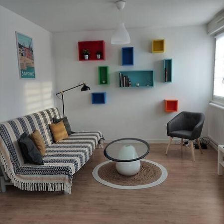 Bayonne Appartement 3 Etoiles A 5 Min De La Gare بايون المظهر الخارجي الصورة